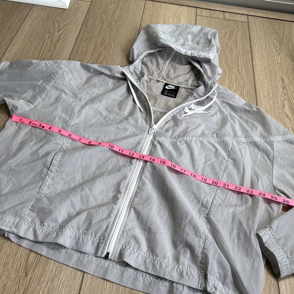Women’s Nike Gray WindBreaker Zip Up Hooded Jacket Size XL - Picture 7 of 10